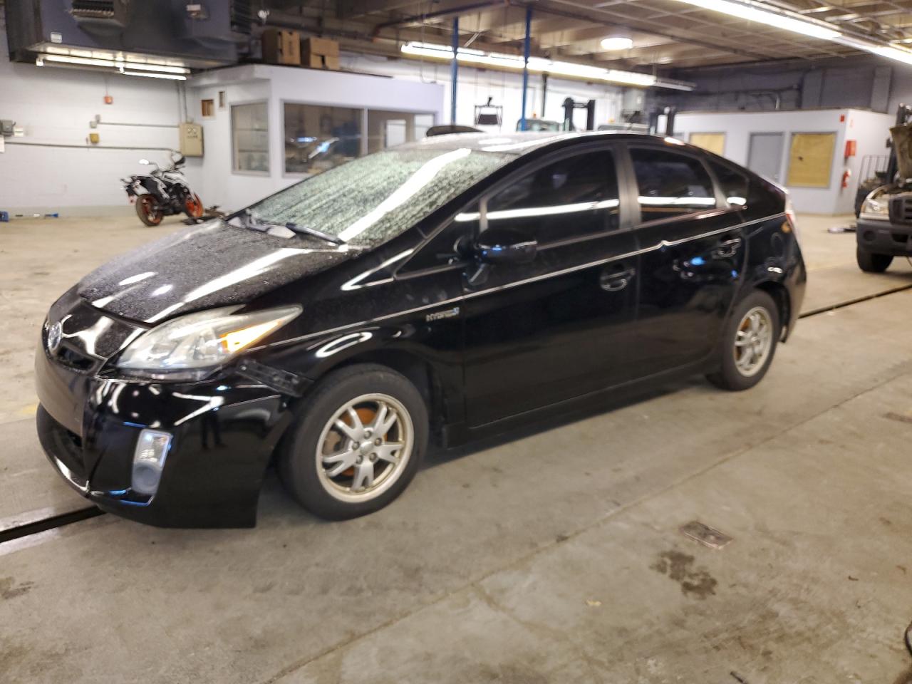 2010 Toyota Prius იყიდება Wheeling-ში, IL - Rear End