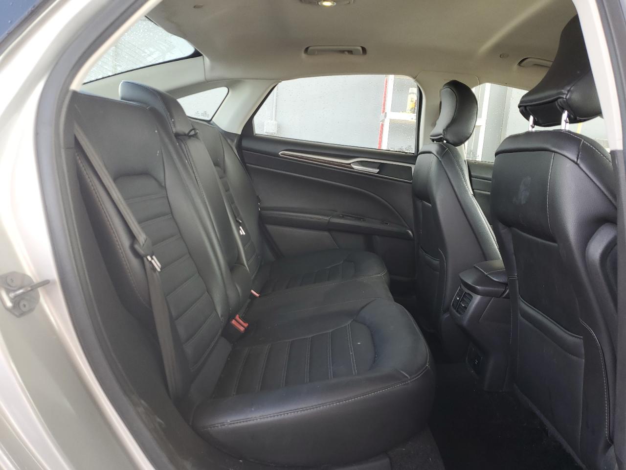 2016 Ford Fusion - Image 10