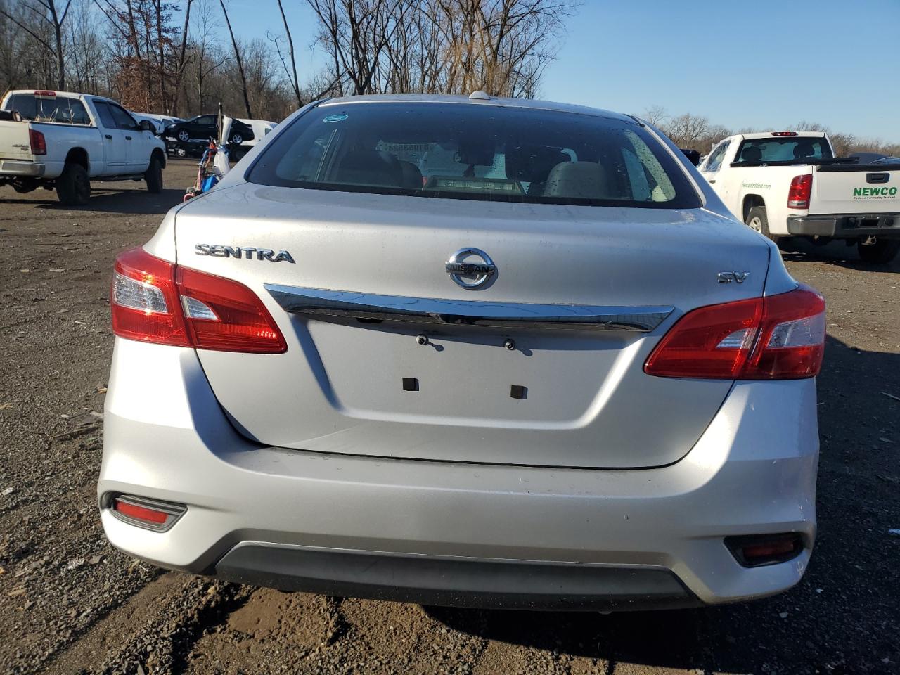 2017 Nissan Sentra - Image 6
