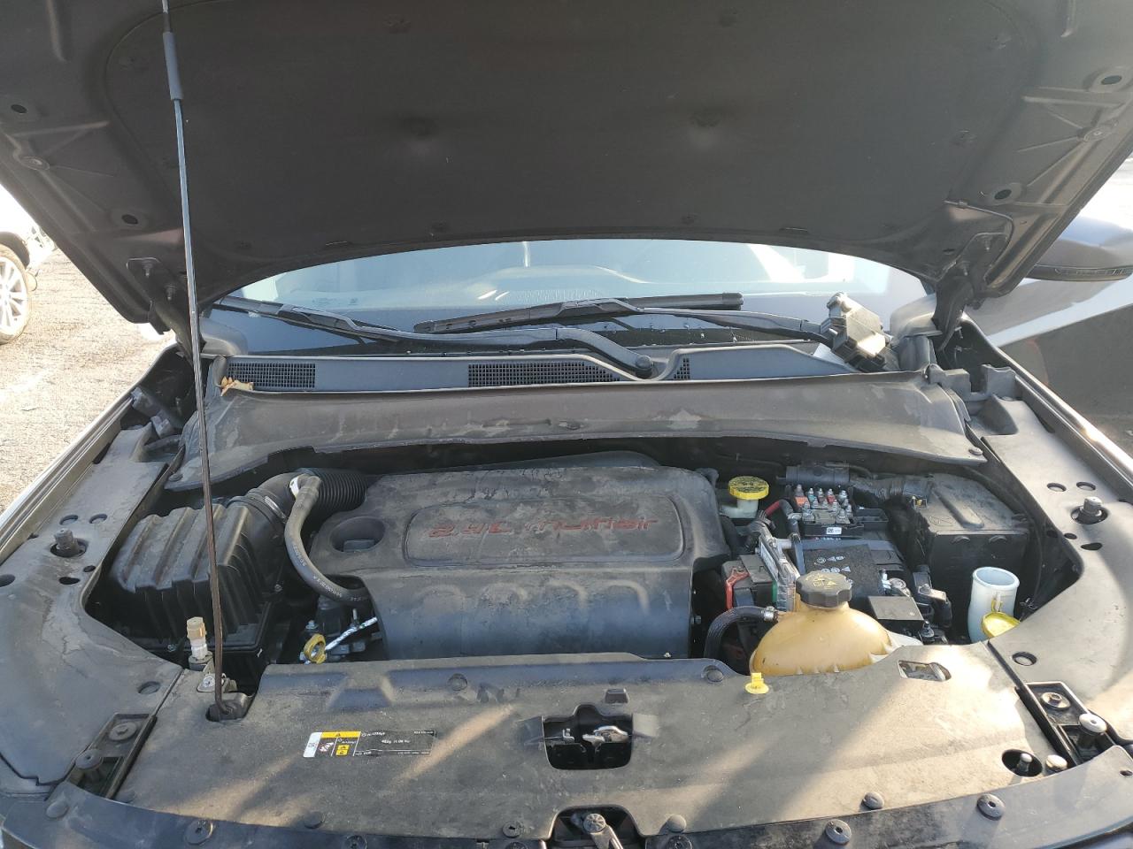2018 Jeep Compass - Image 12