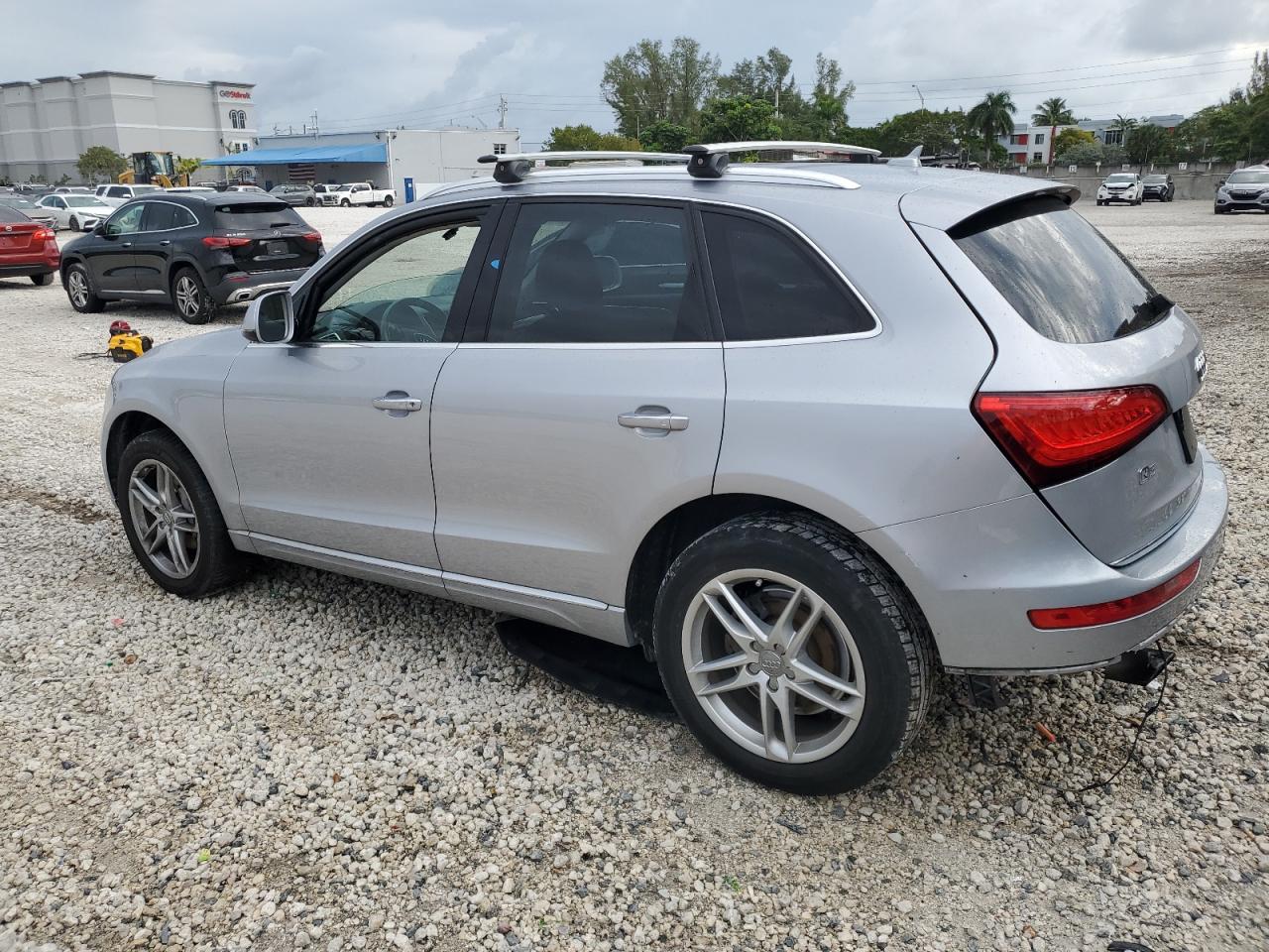 WA1CFAFP7FA138895 2015 AUDI Q5 - Image 2