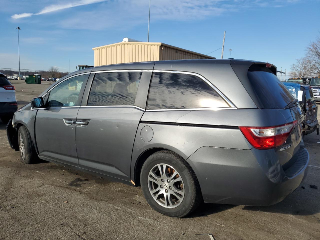 2012 Honda Odyssey - Image 2