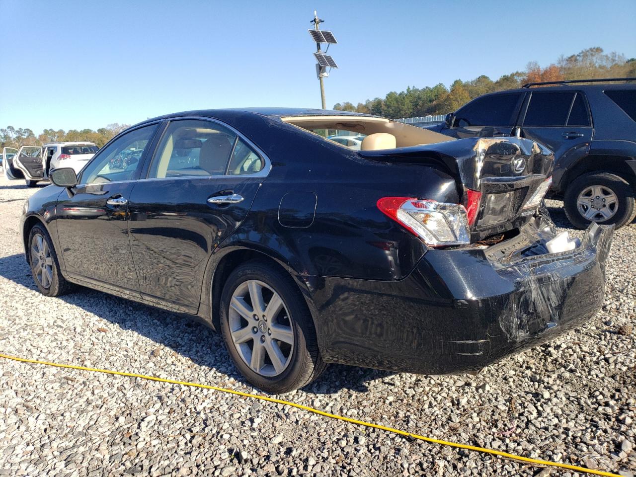 2009 Lexus ES - Image 2