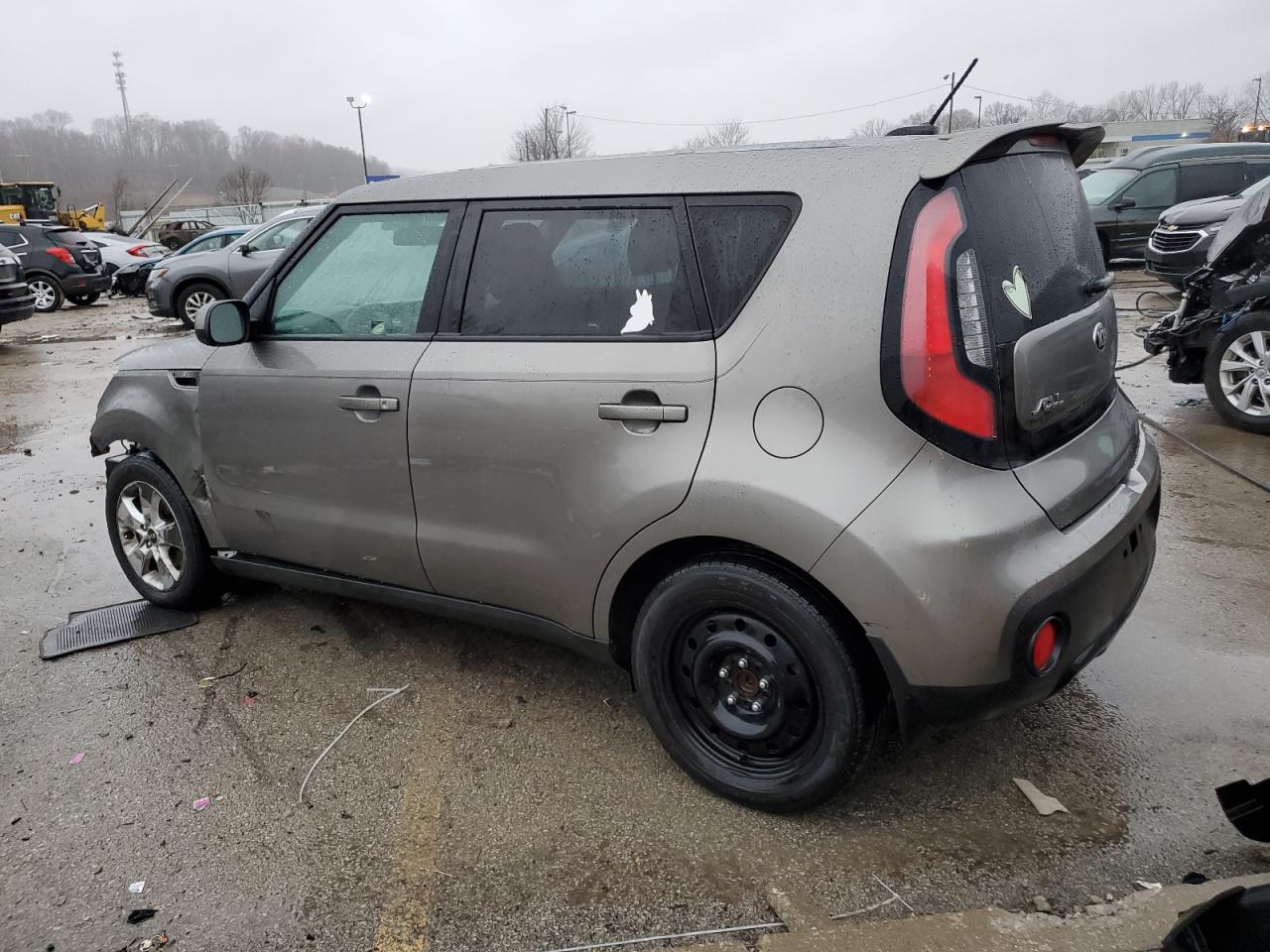 VIN KNDJN2A27H7501326 2017 KIA SOUL no.2