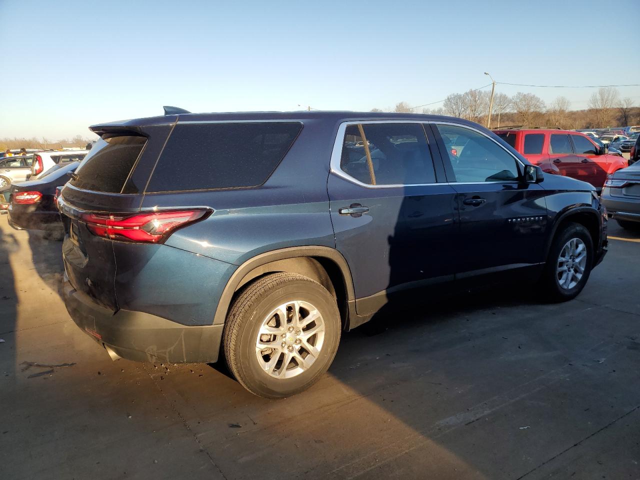 2022 Chevrolet Traverse - Image 3