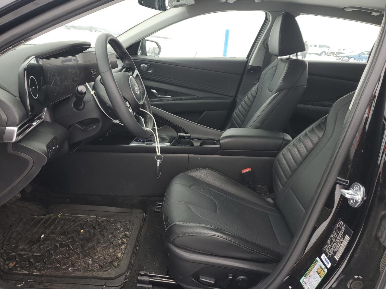 2023 Hyundai Elantra - Image 7