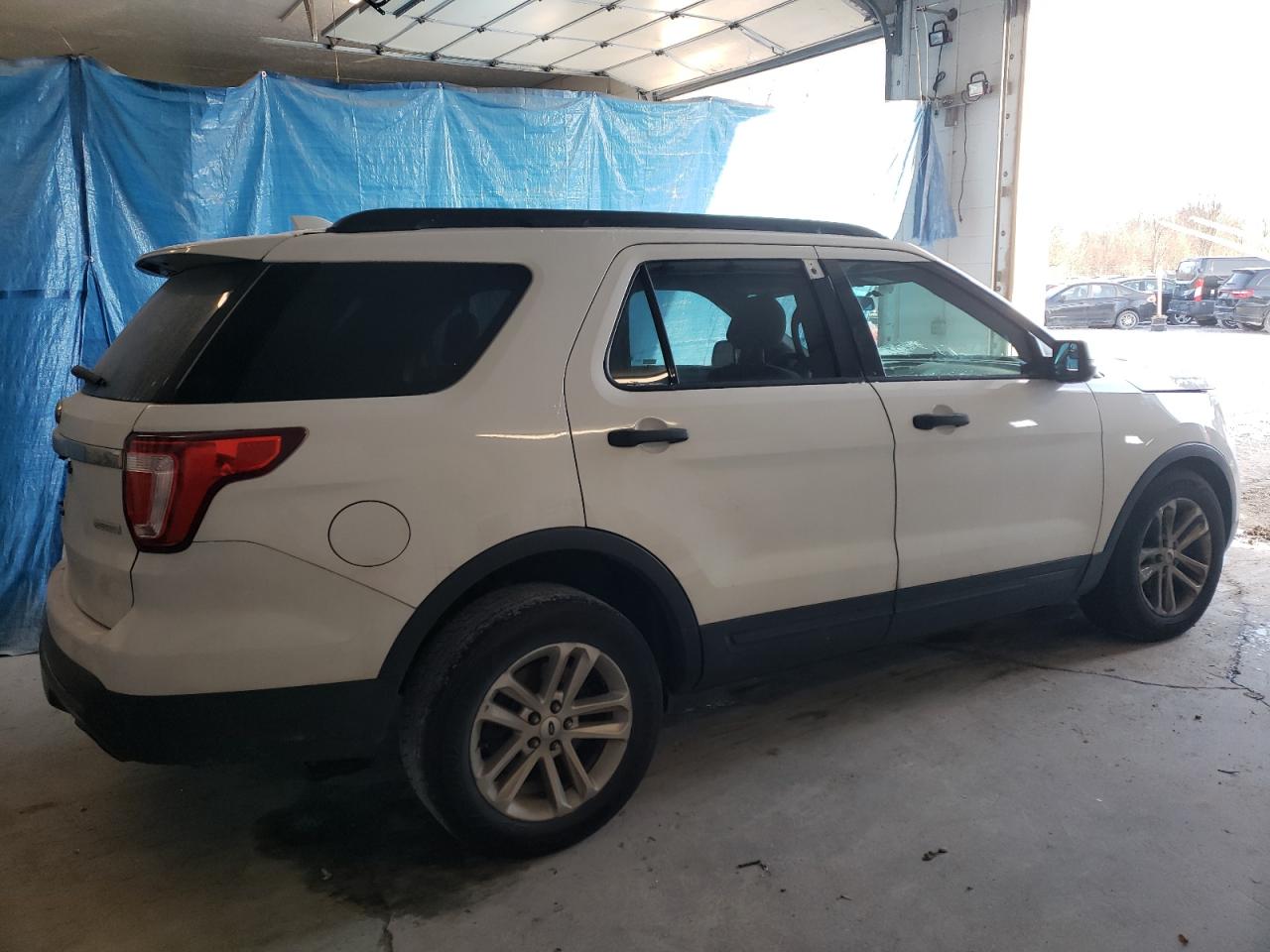 VIN 1FM5K7BH3HGA55035 2017 FORD EXPLORER no.3