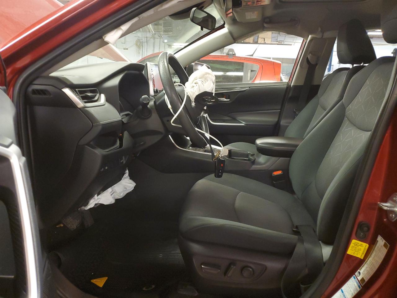 2019 Toyota RAV 4 - Image 7