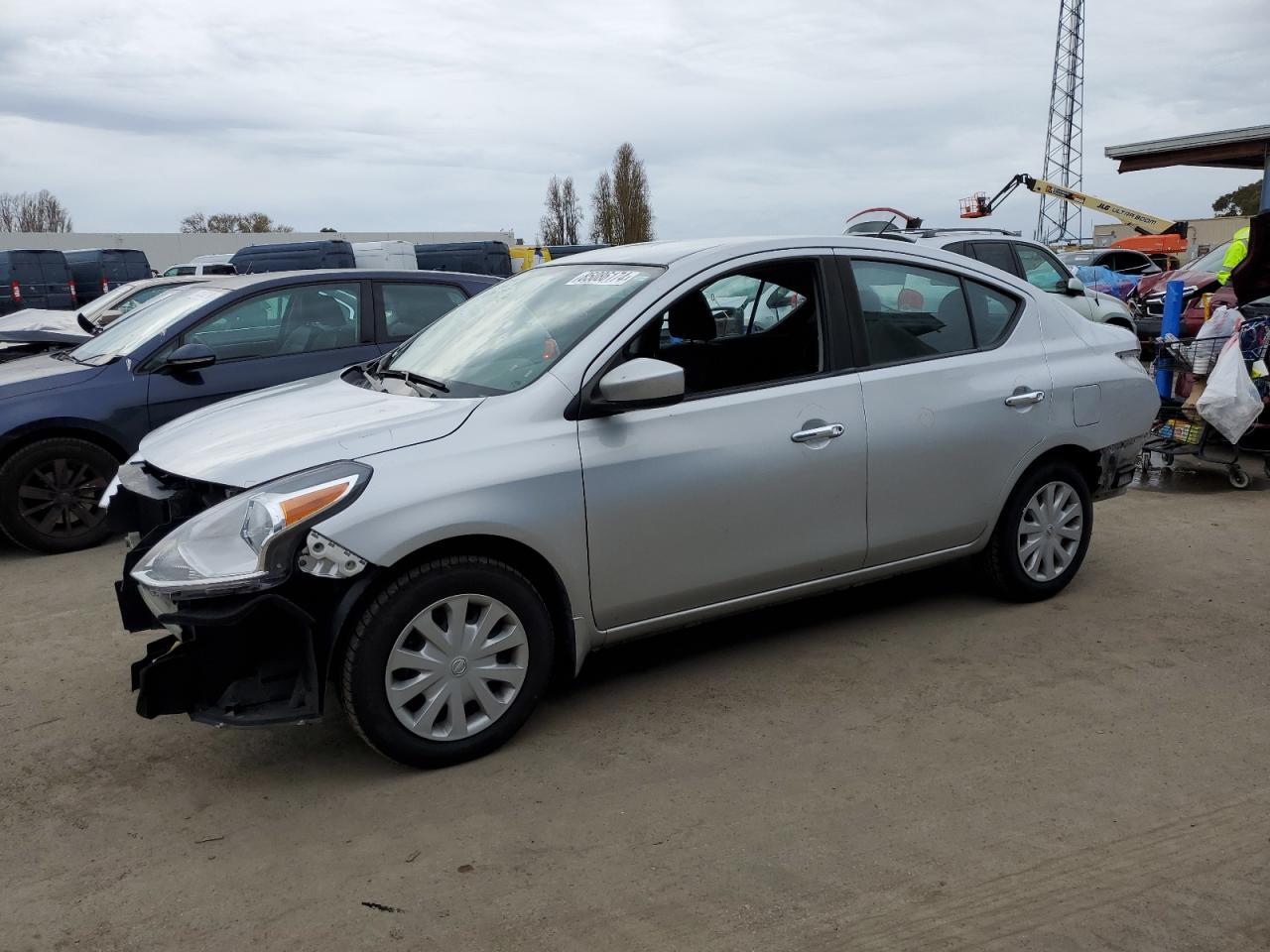 VIN 3N1CN7AP0KL811339 2019 NISSAN VERSA no.1