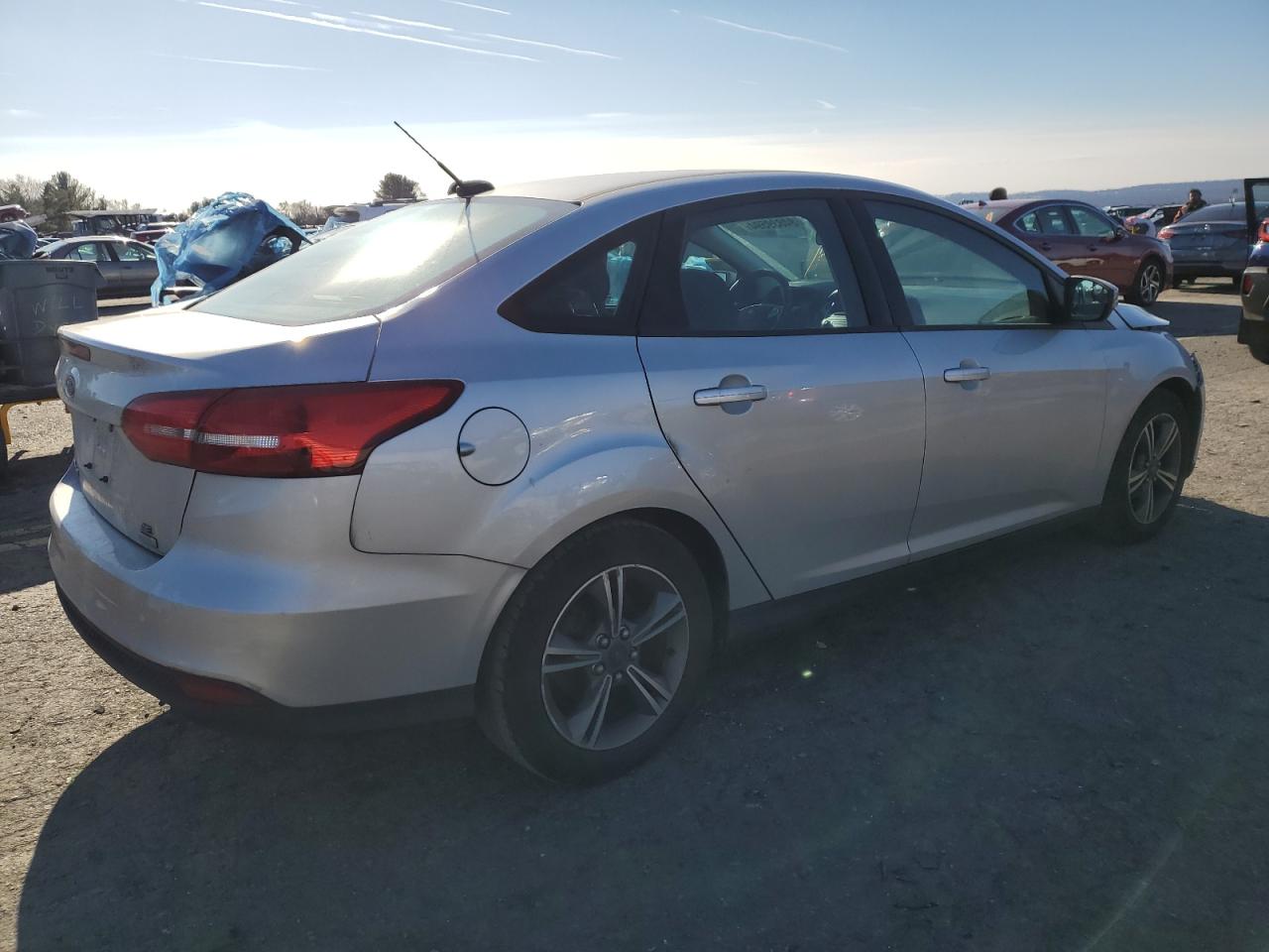 VIN 1FADP3FE5GL232335 2016 FORD FOCUS no.3