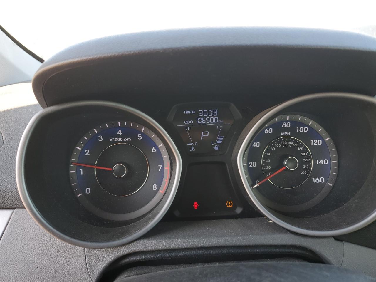 2011 Hyundai Elantra - Image 9