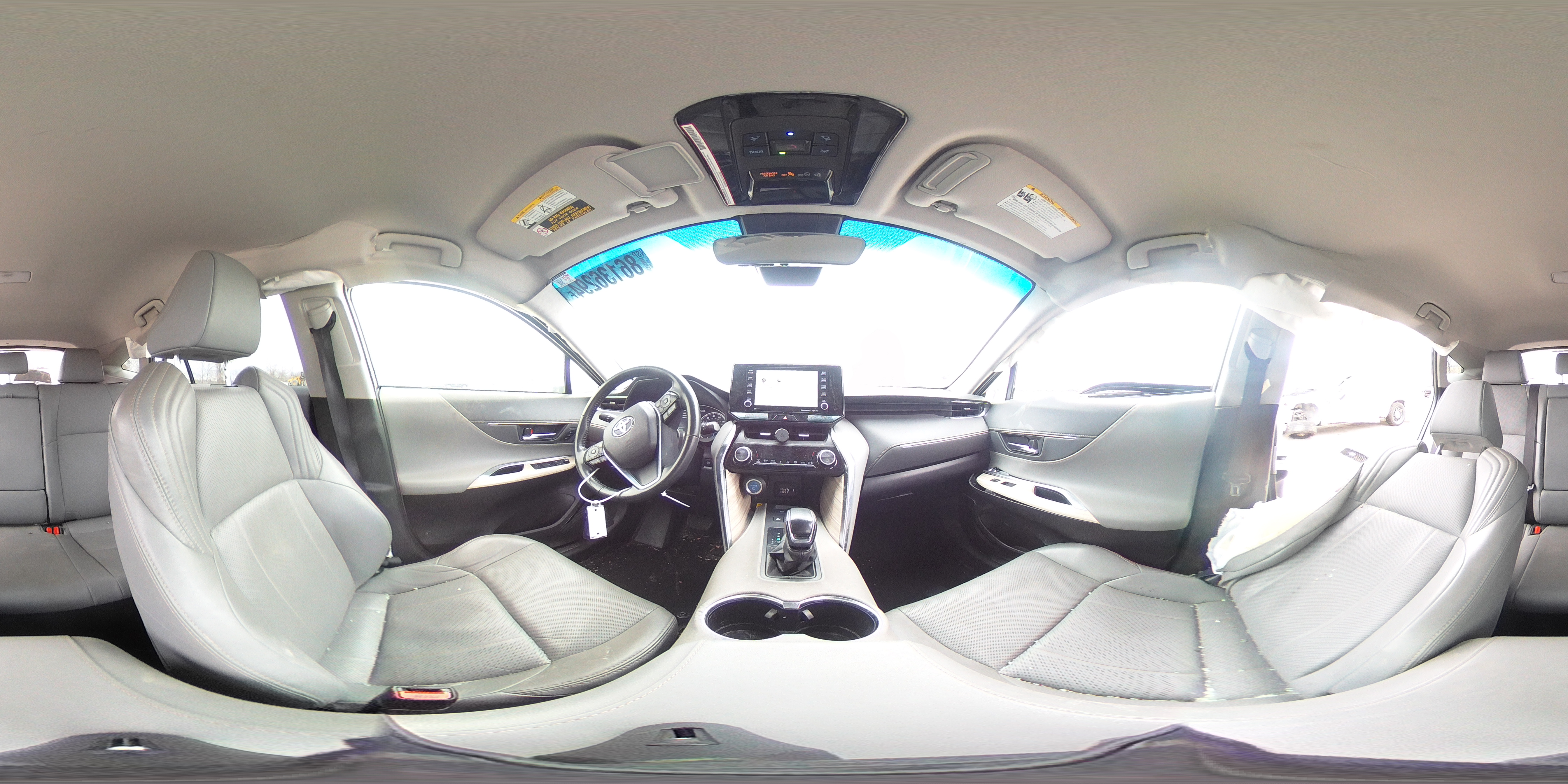 2021 Toyota Venza - Image 14