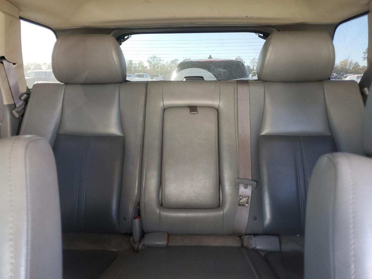 2005 Jeep Grand Cherokee - Image 10