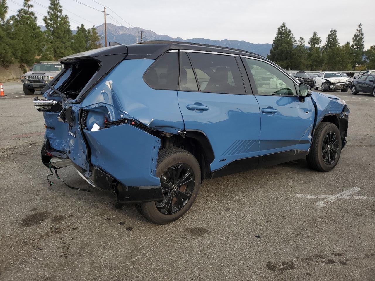 2024 Toyota RAV 4 - Image 3