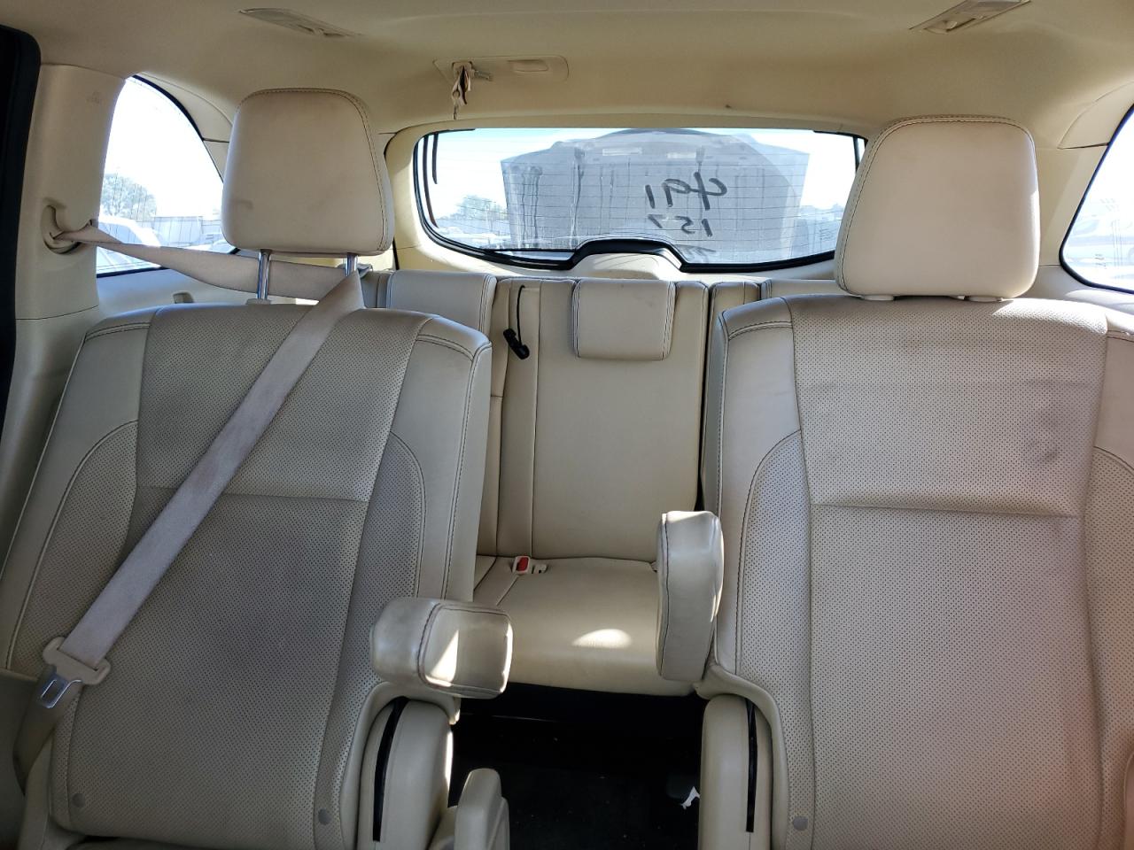 2016 Toyota Highlander - Image 10