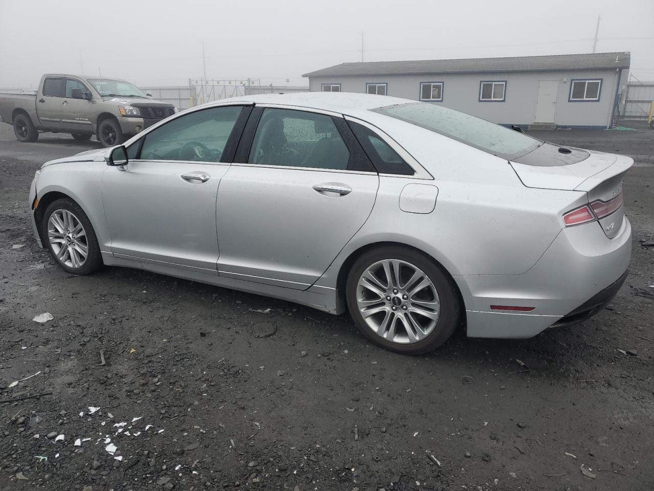 VIN 3LN6L2G92DR810412 2013 LINCOLN MKZ no.2