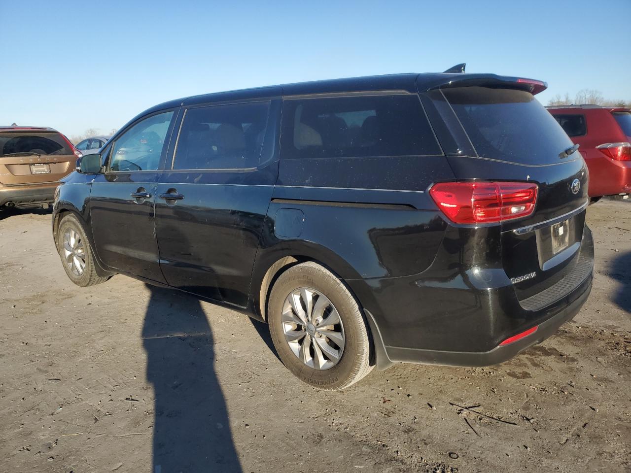 2021 Kia Sedona - Image 2