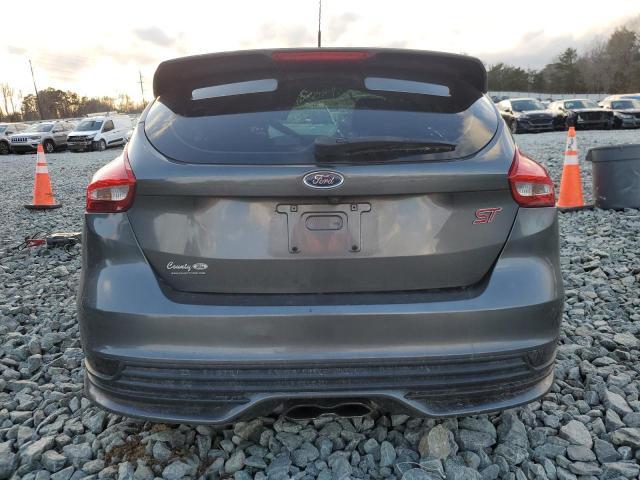  FORD FOCUS 2018 Серый
