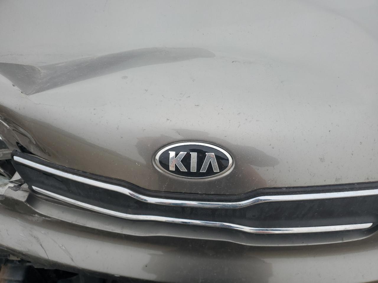 VIN KNDJN2A24K7025768 2019 KIA SOUL no.11