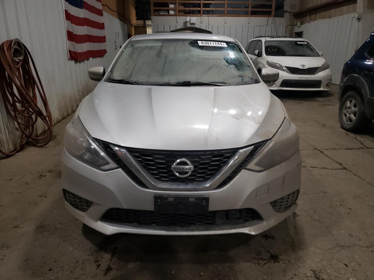 VIN 3N1AB7AP5KY321689 2019 NISSAN SENTRA no.5