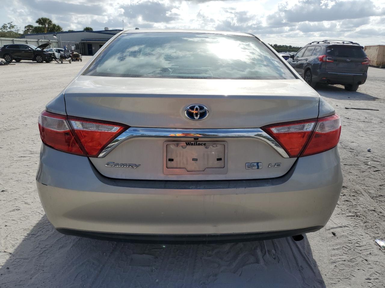 2016 Toyota Camry - Image 6