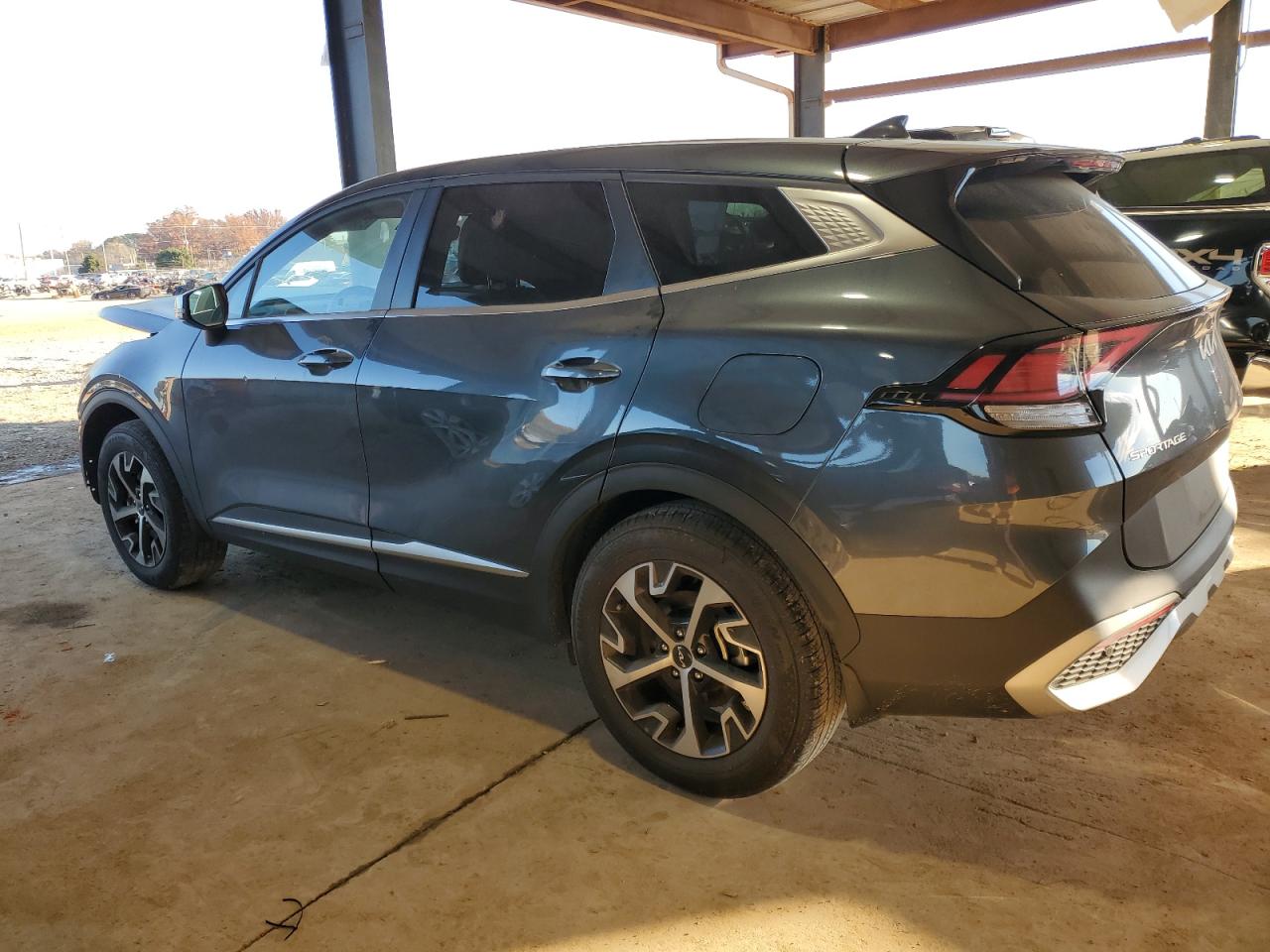 2023 Kia Sportage - Image 2