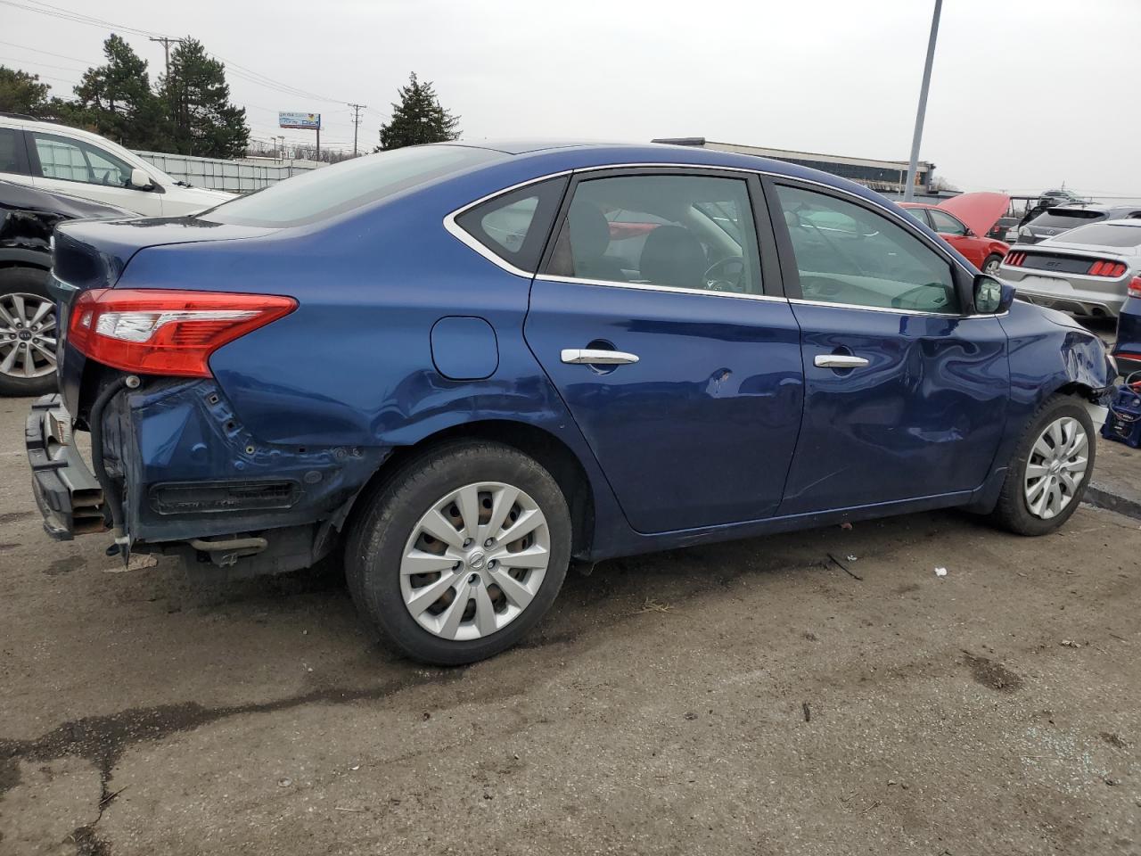 2019 Nissan Sentra - Image 3