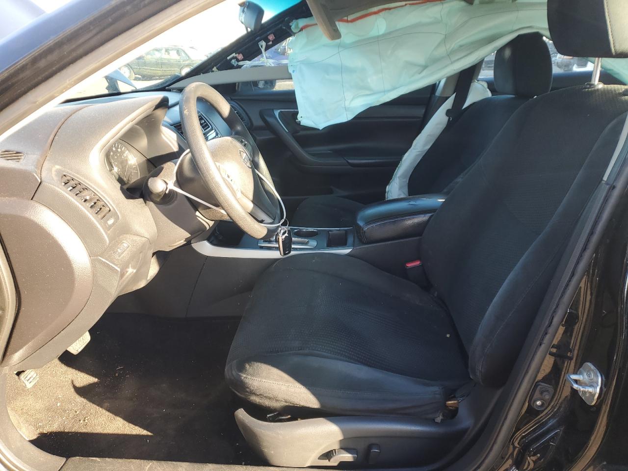 2015 Nissan Altima - Image 7