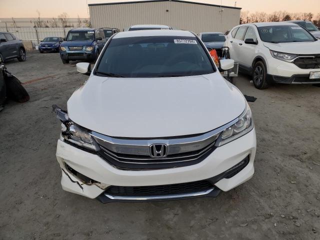 Sedans HONDA ACCORD 2016 White