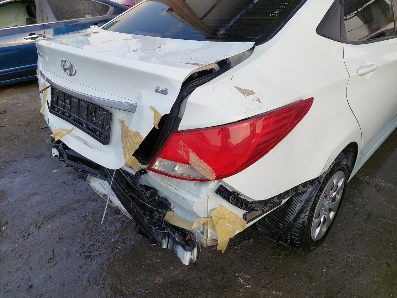 KMHCT41D1GU040292 - 2016 HYUNDAI ACCENT - #85625374