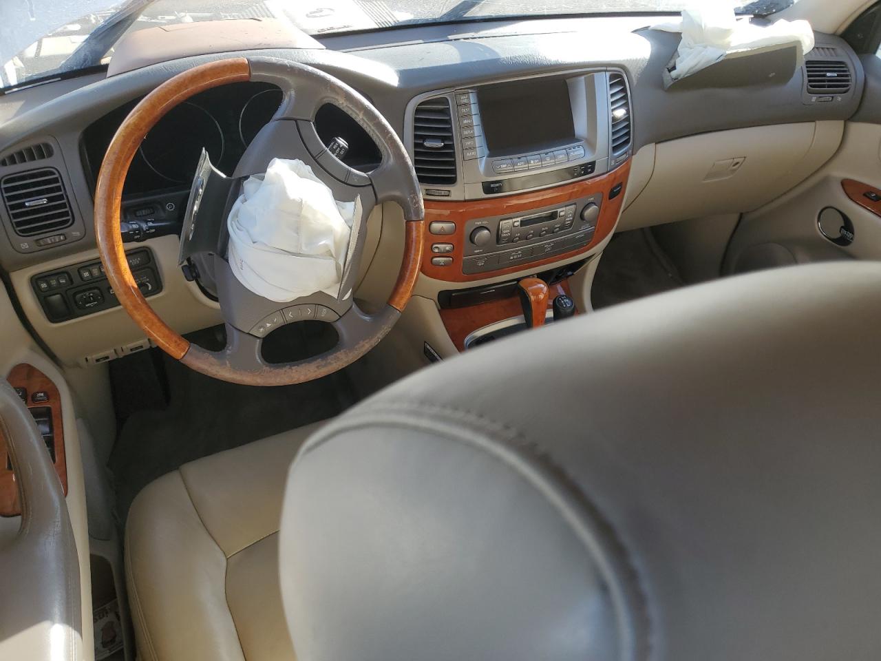 2003 Lexus LX - Image 8