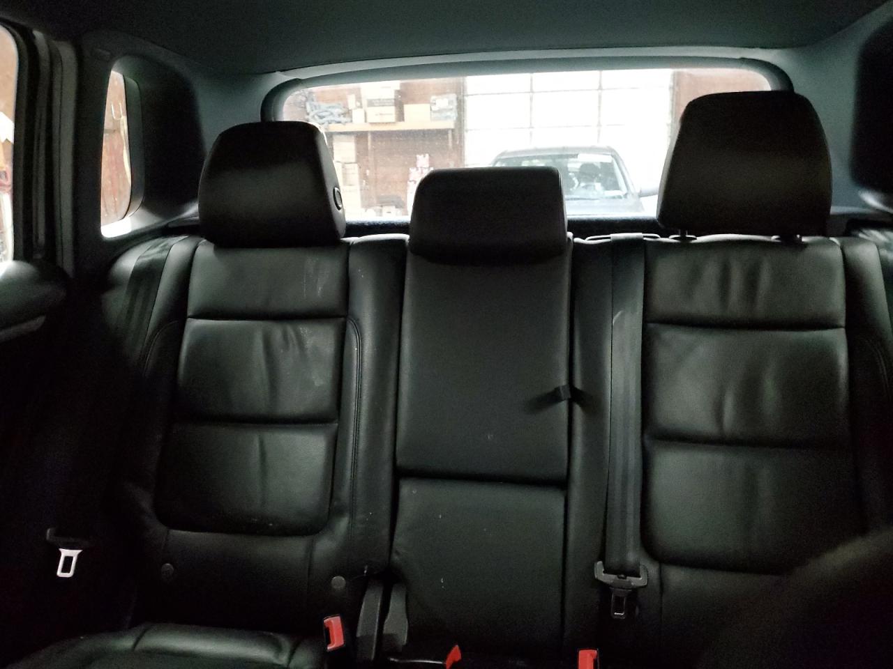 2015 Volkswagen Tiguan - Image 10