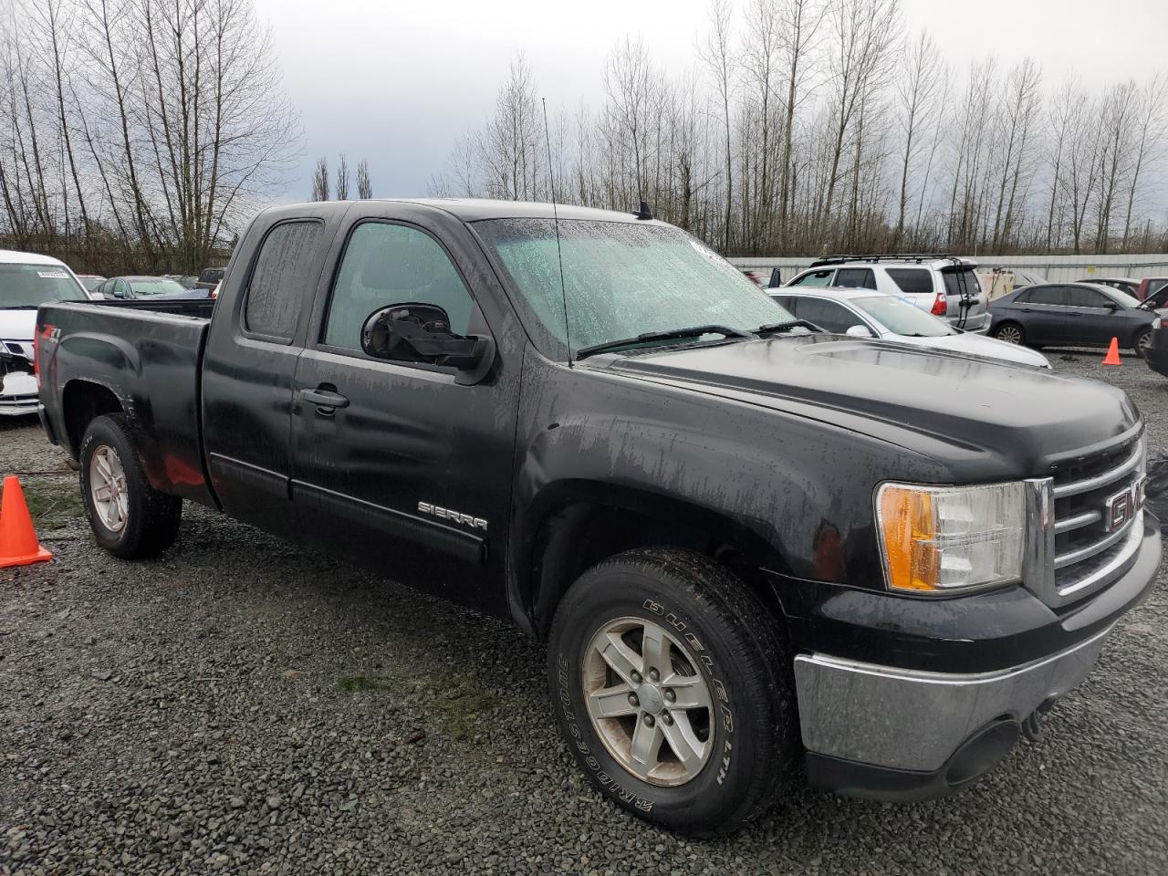 VIN 1GTR2VE70DZ257648 2013 GMC SIERRA no.4