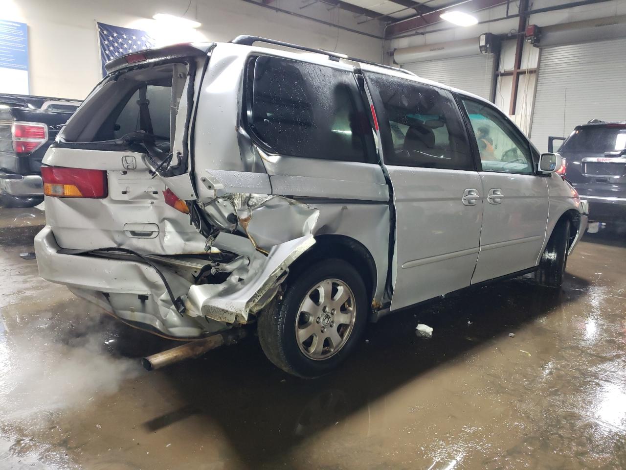 2004 Honda Odyssey - Image 3