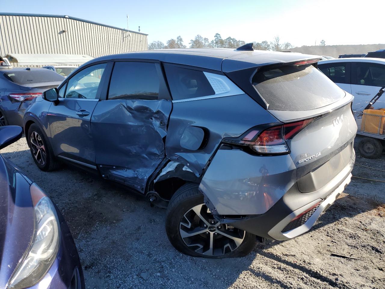 2023 Kia Sportage - Image 2