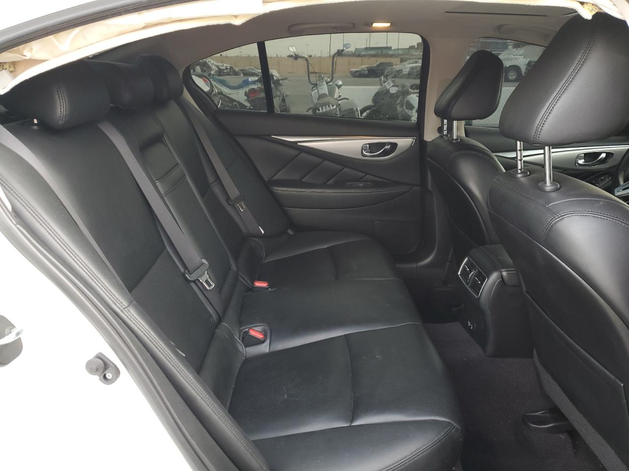2021 Infiniti Q50 - Image 10