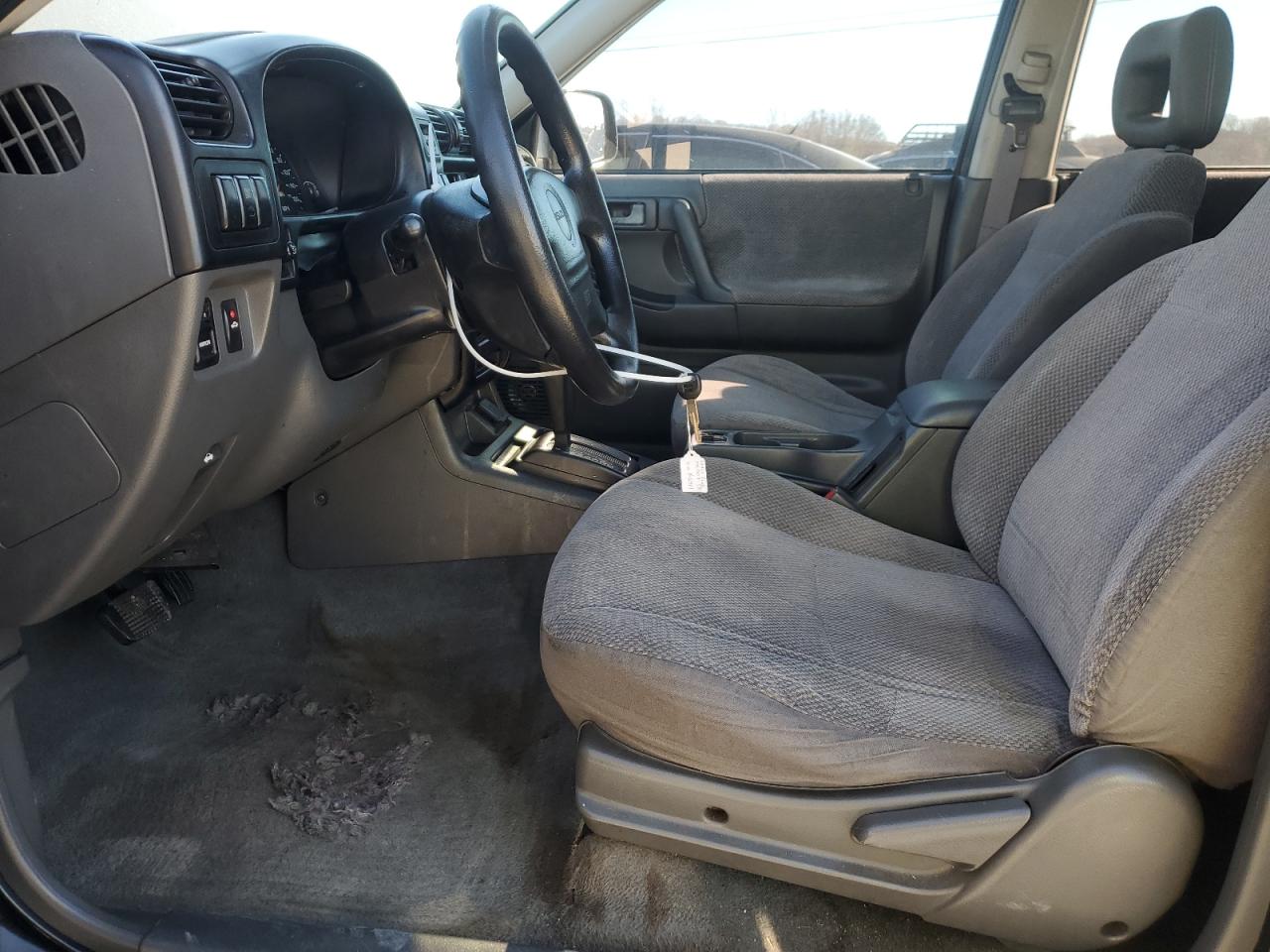 1999 Isuzu Rodeo S VIN: 4S2CK58W2X4336401 Lot: 83872484