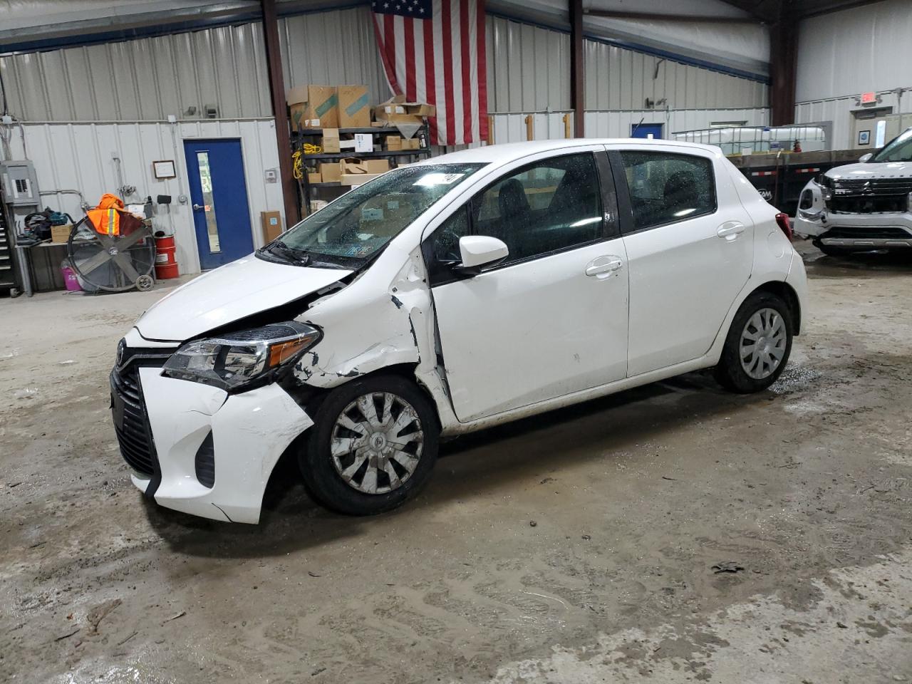 2016 TOYOTA YARIS