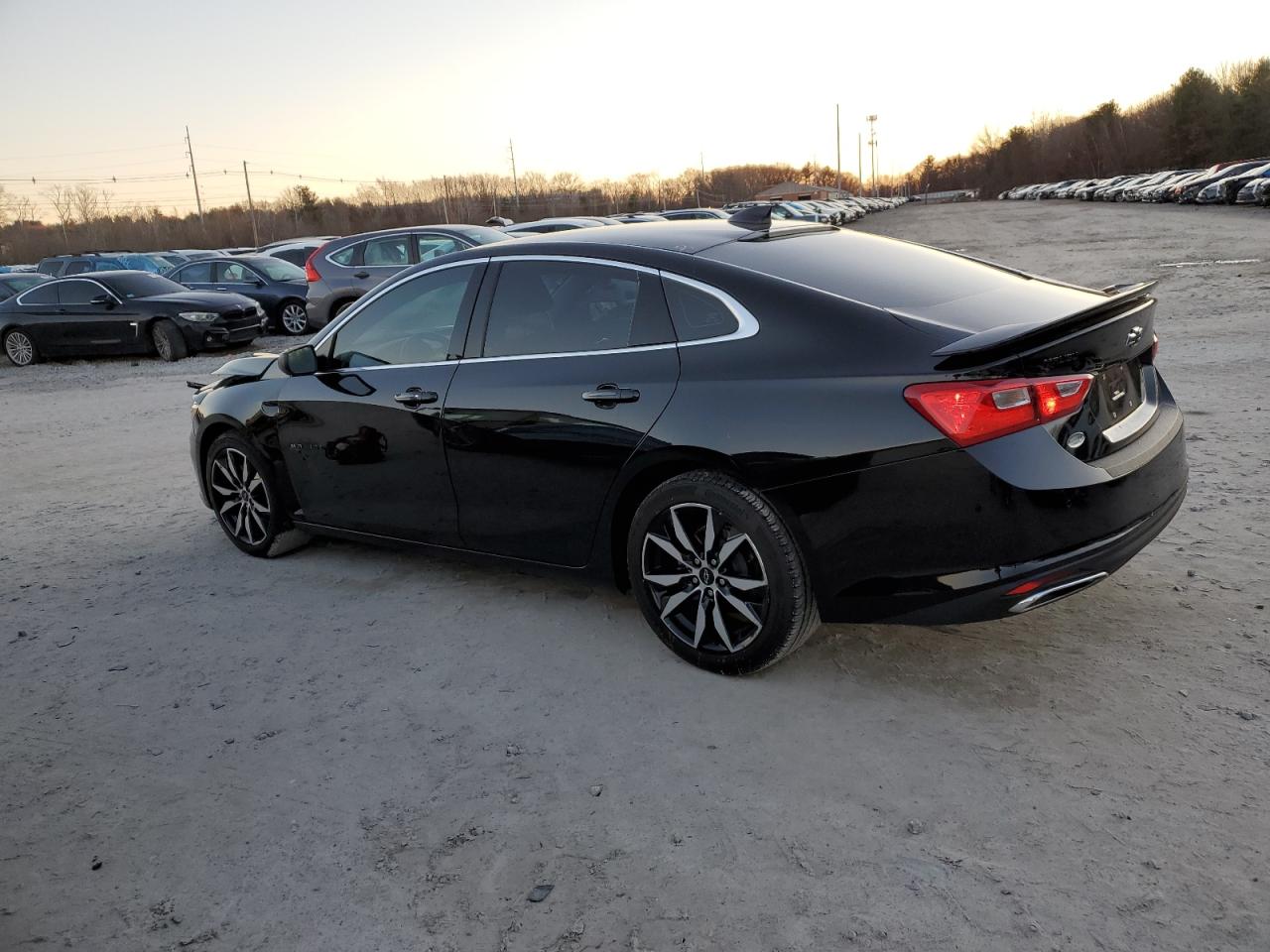 2021 Chevrolet Malibu - Image 2