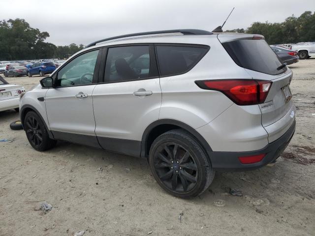  FORD ESCAPE 2019 Серебристый