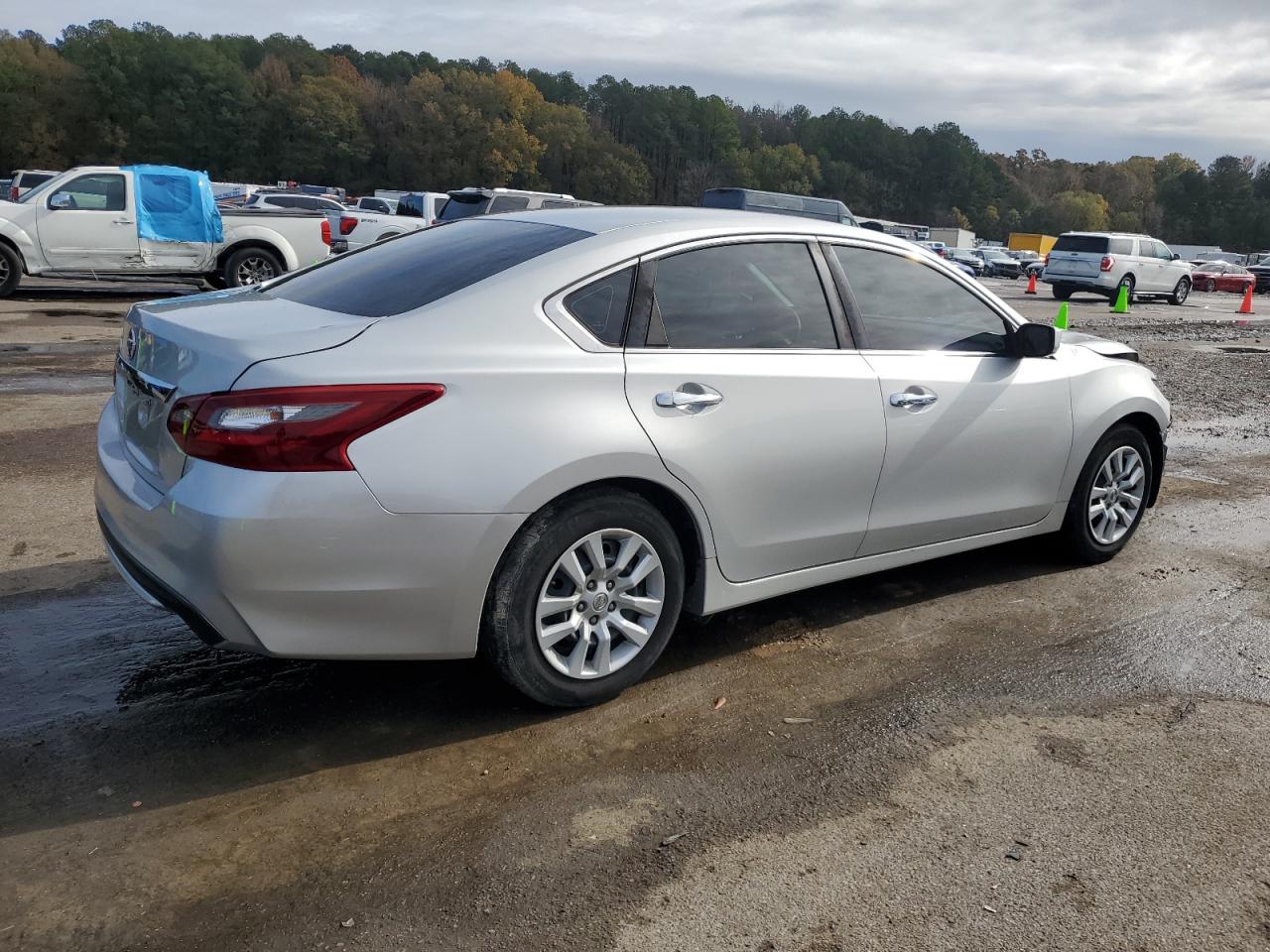 2018 Nissan Altima - Image 3