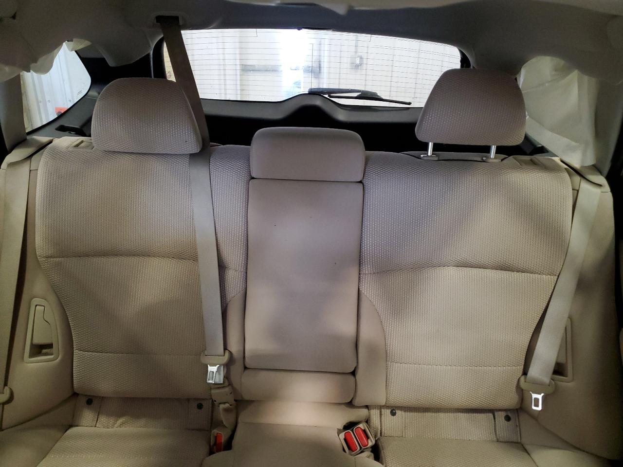 2018 Subaru Outback - Image 10