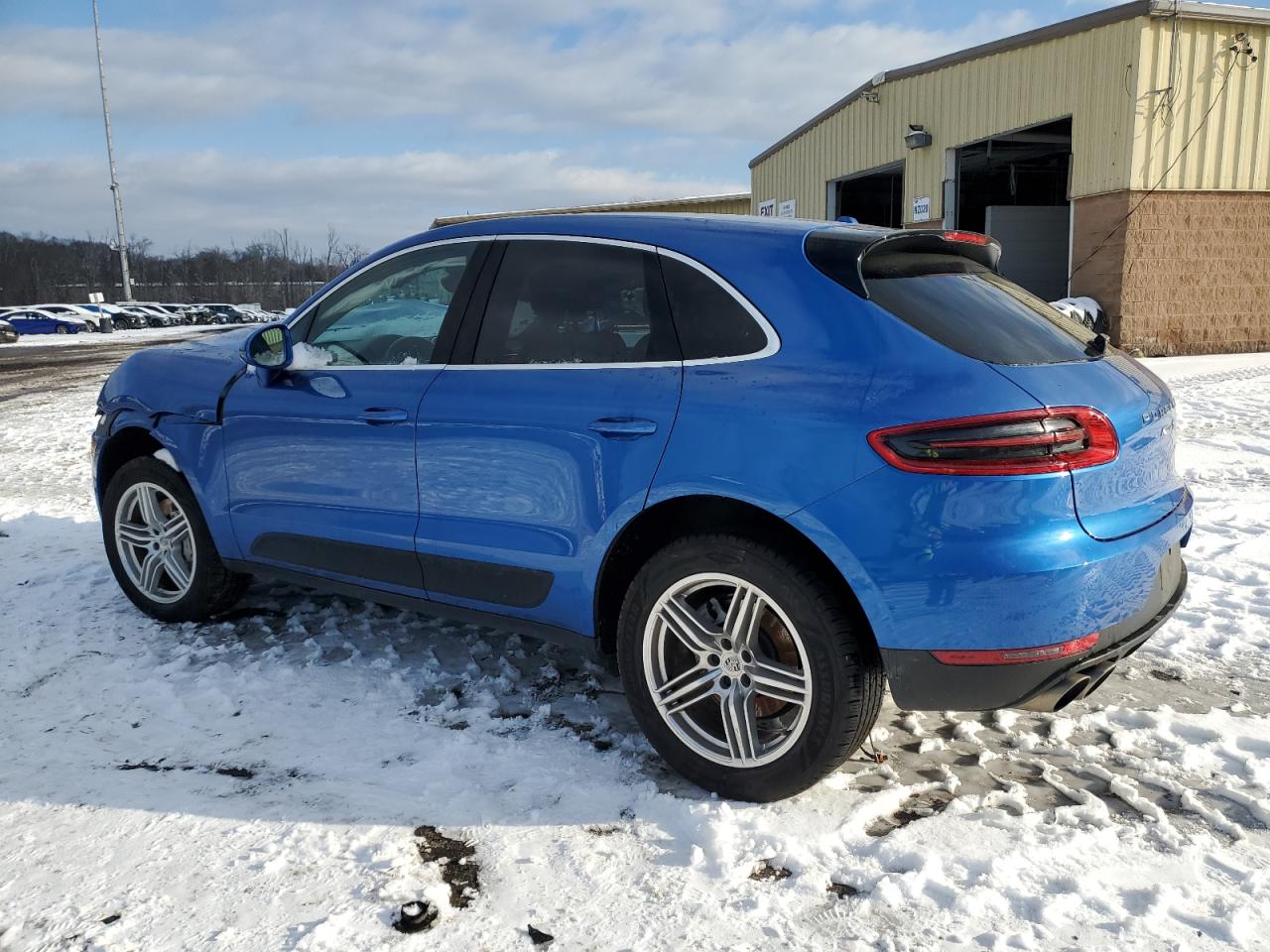 VIN WP1AB2A58HLB11652 2017 PORSCHE MACAN no.2