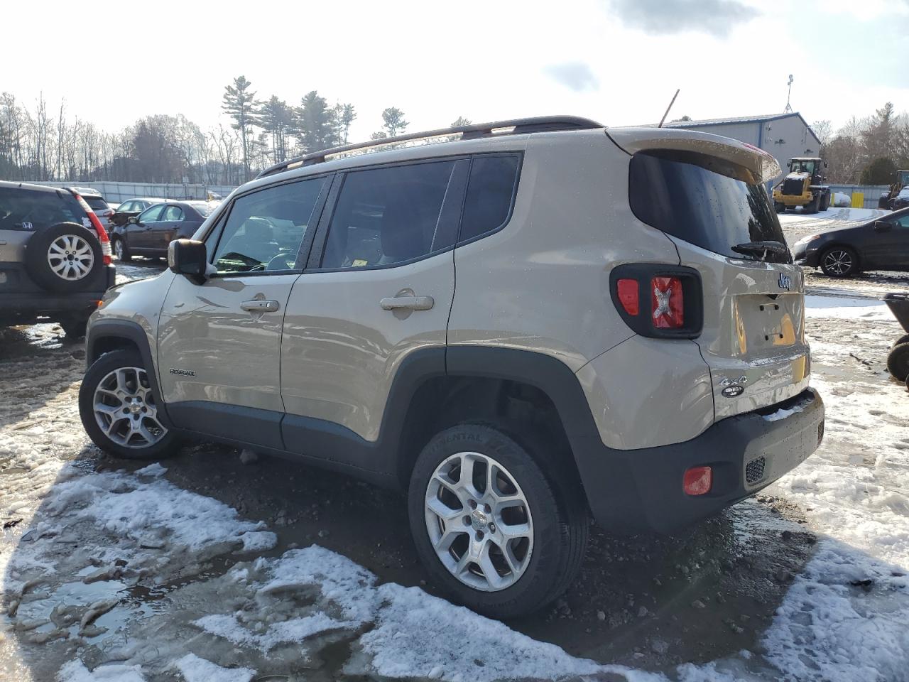 VIN ZACCJBBT3FPC11242 2015 JEEP RENEGADE no.2