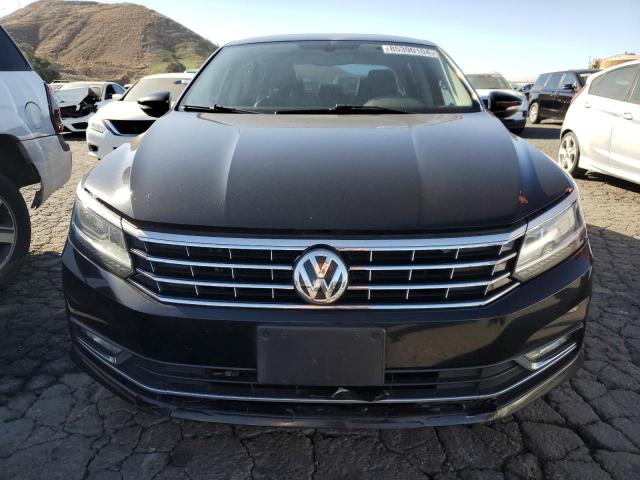  VOLKSWAGEN PASSAT 2016 Чорний