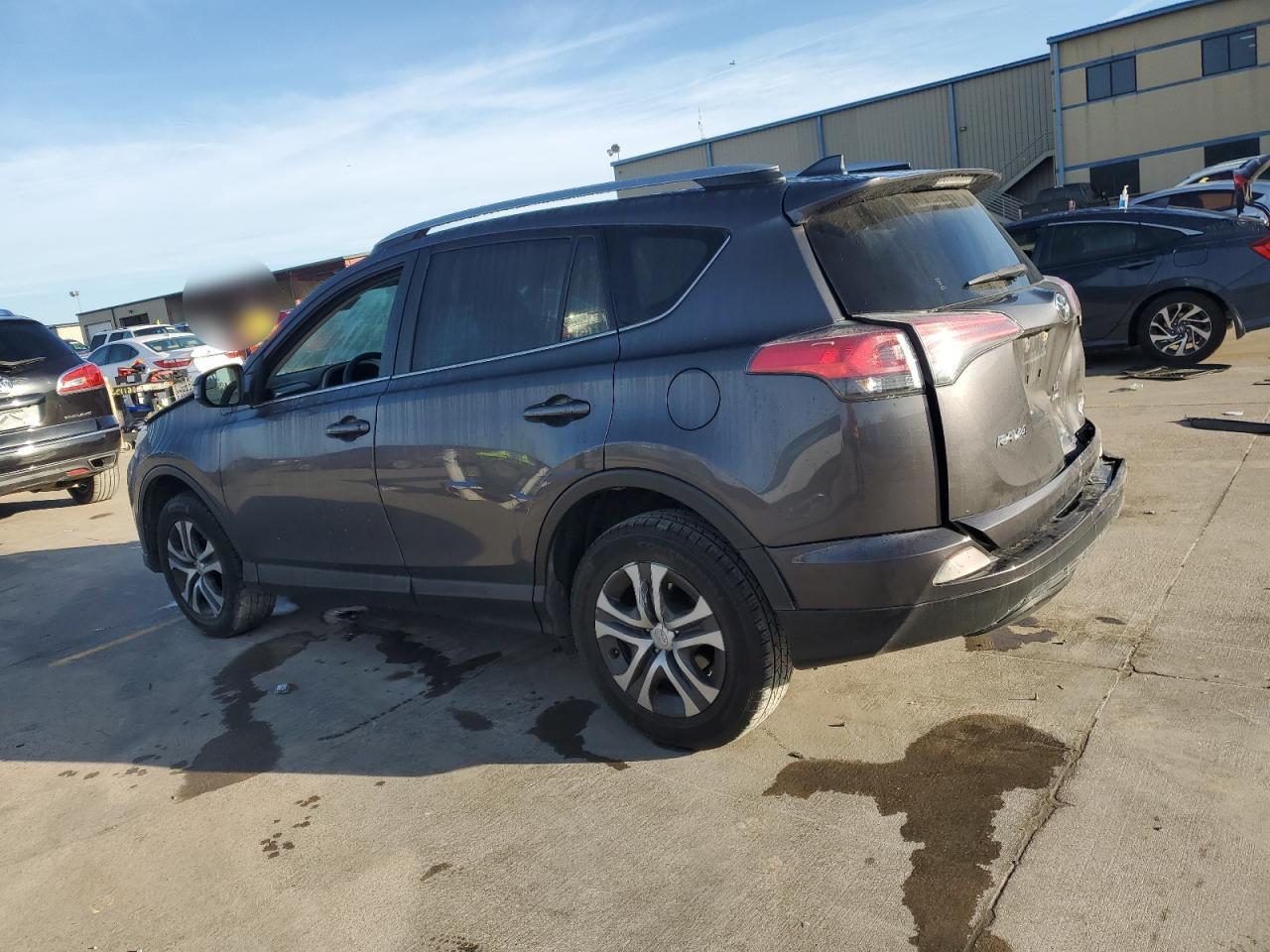 2017 Toyota RAV 4 - Image 2