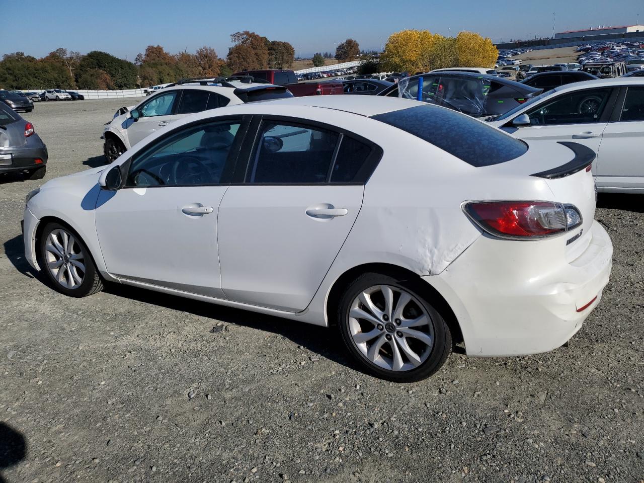 2011 Mazda 3 - Image 2