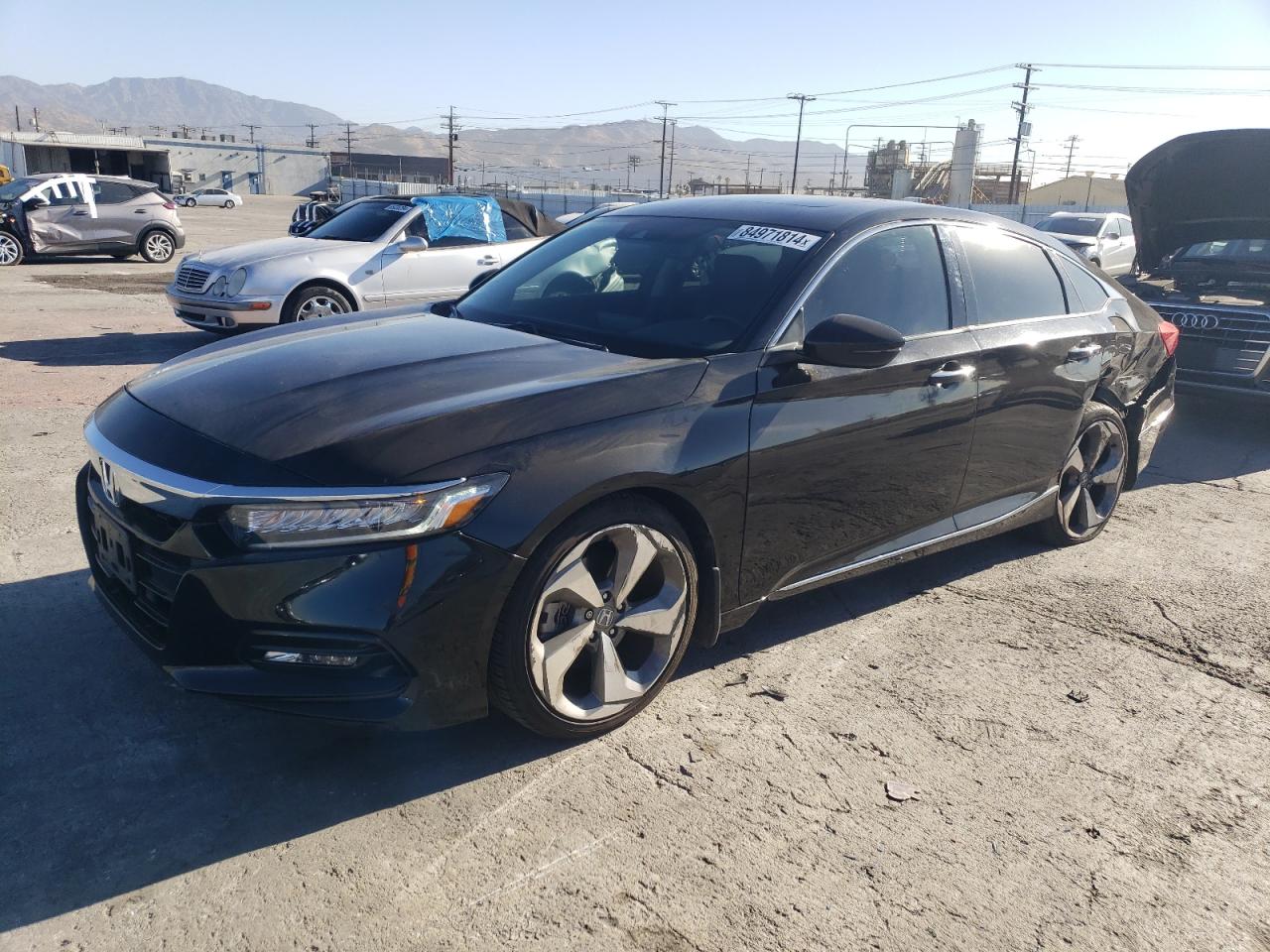 VIN 1HGCV1F97JA120658 2018 HONDA ACCORD no.1