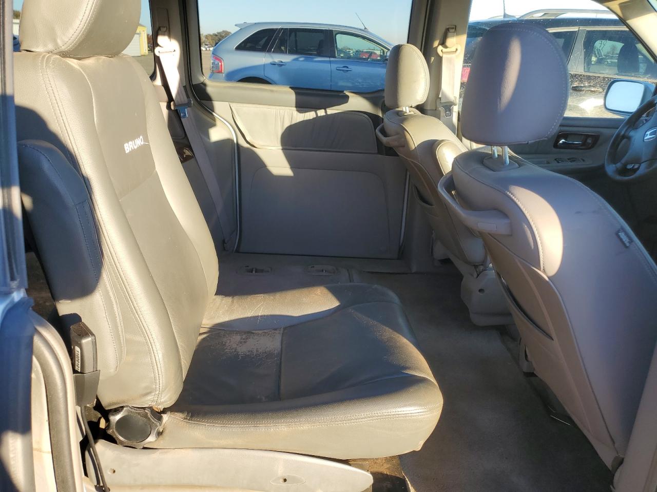 2003 Honda Odyssey - Image 11