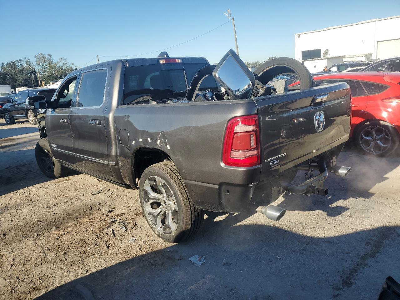 2020 RAM 1500 - Image 2